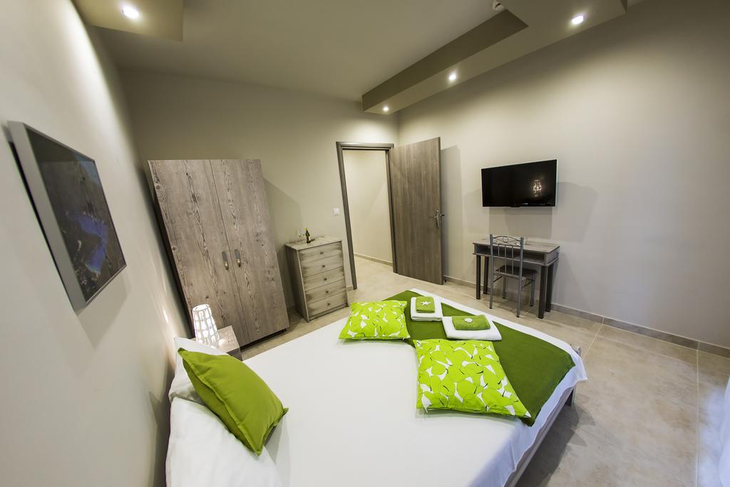Zonita Guest House Nea Plagia Esterno foto
