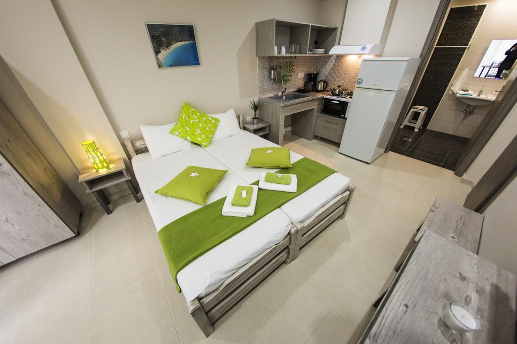 Zonita Guest House Nea Plagia Esterno foto