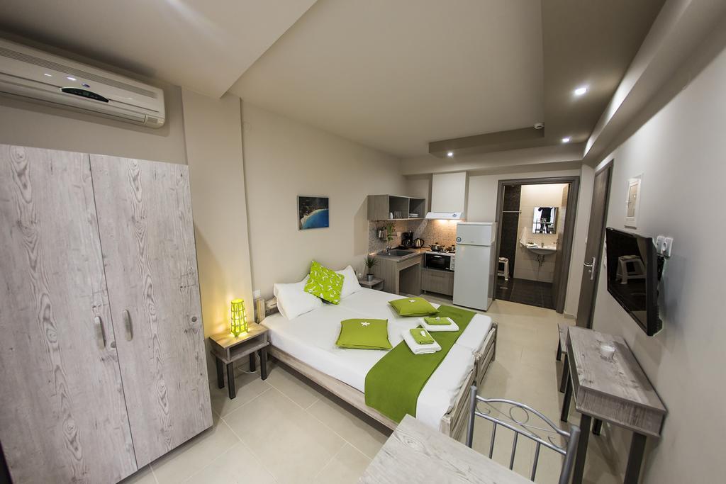 Zonita Guest House Nea Plagia Esterno foto