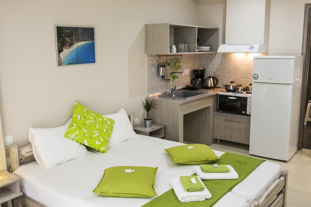 Zonita Guest House Nea Plagia Esterno foto