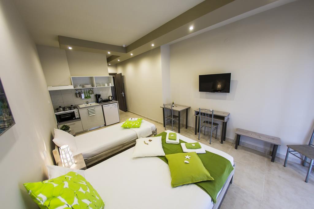 Zonita Guest House Nea Plagia Esterno foto